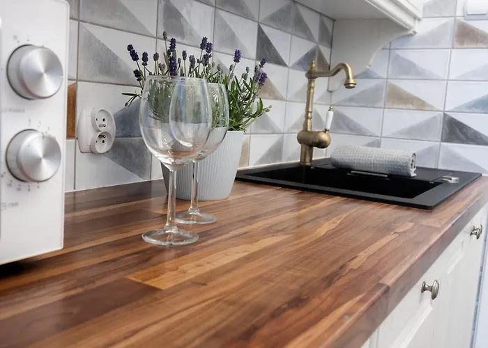 Na Lazarzu 7 Apartment *